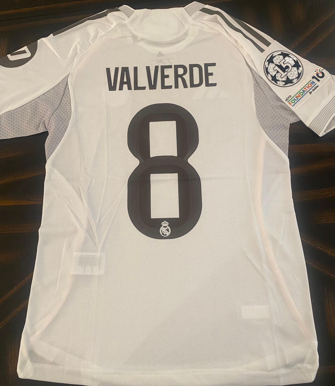 Bellingham - Vini - Valverde Real Madrid 2025/26 Home Jersey - White - All size - Fan Edition - Regular Fit - No. 5 / No. 7 / No. 8